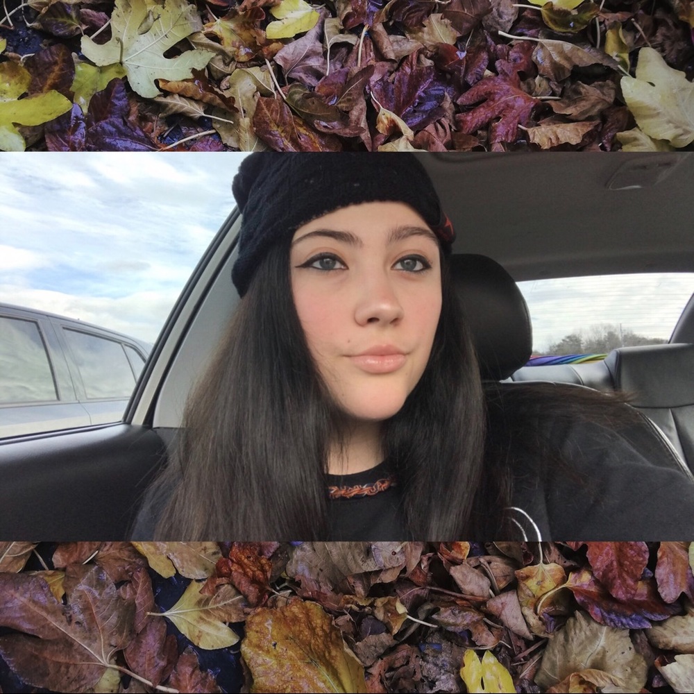 Meet your Posher, Caira